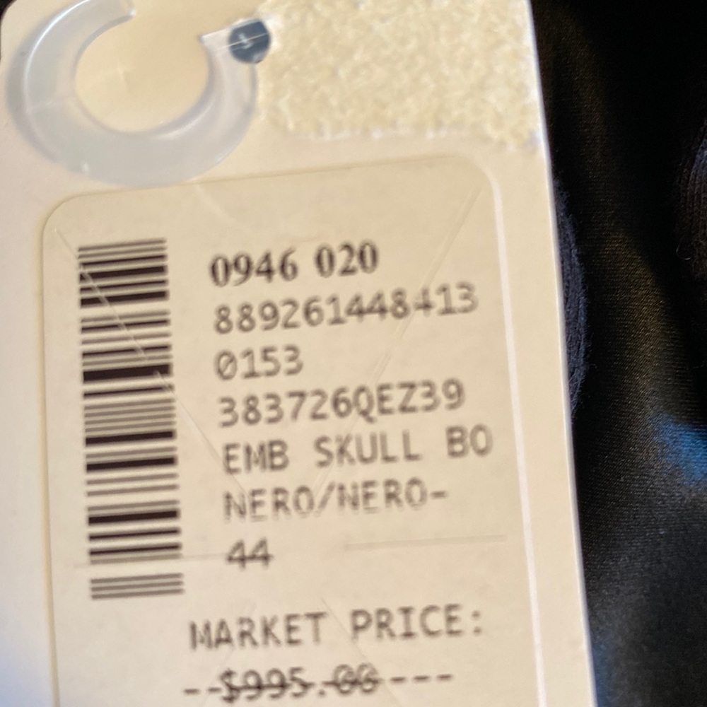 Alexander McQueen Stunning Sparkling Beaded Scull Logo Tee New With Tags - Picture 16 of 16